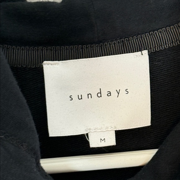 Sundays Women's Black Open Shoulder Hooded Sweatshirt Medium - Picture 2 of 6